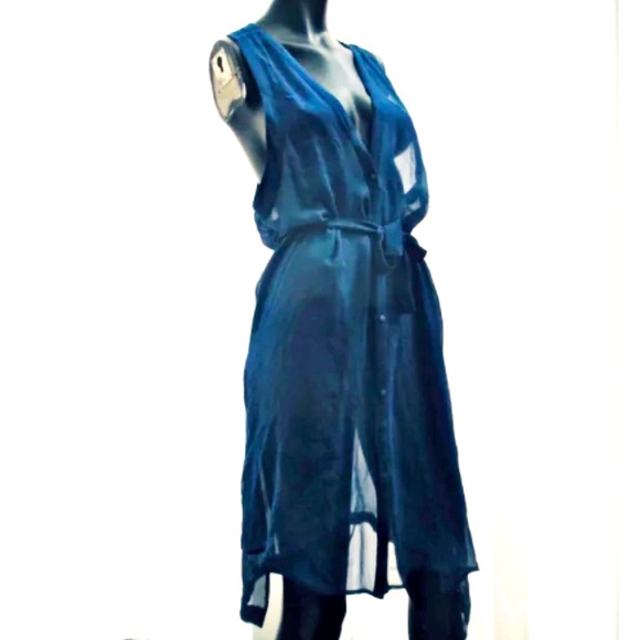 New 100% silk beautiful blue button dress. By jnby. Size medium. Race back. New. - Picture 1 of 4